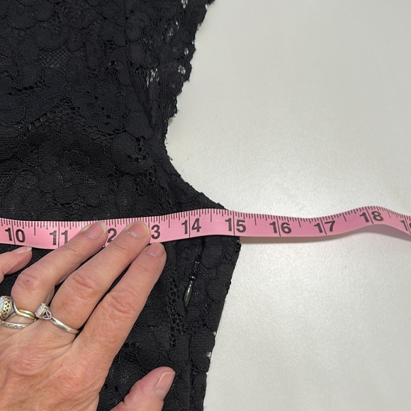 H&M BLACK OPEN BACK SHEER LACE DRESS SIZE 4 - Picture 14 of 16